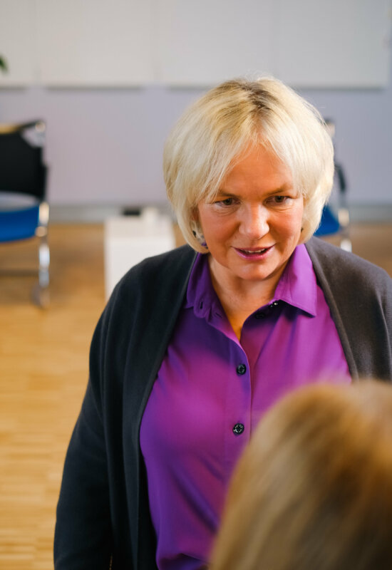 Dr. Susanne Lapp: Familienaufstellungen im Rahmen eines Coachings